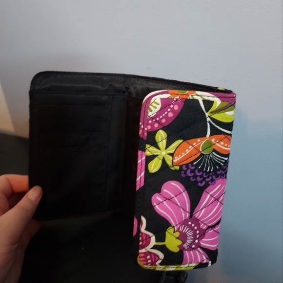 Vera Bradley Trifold Wallet Snap Close Zip Pocket Back - Picture 5 of 6